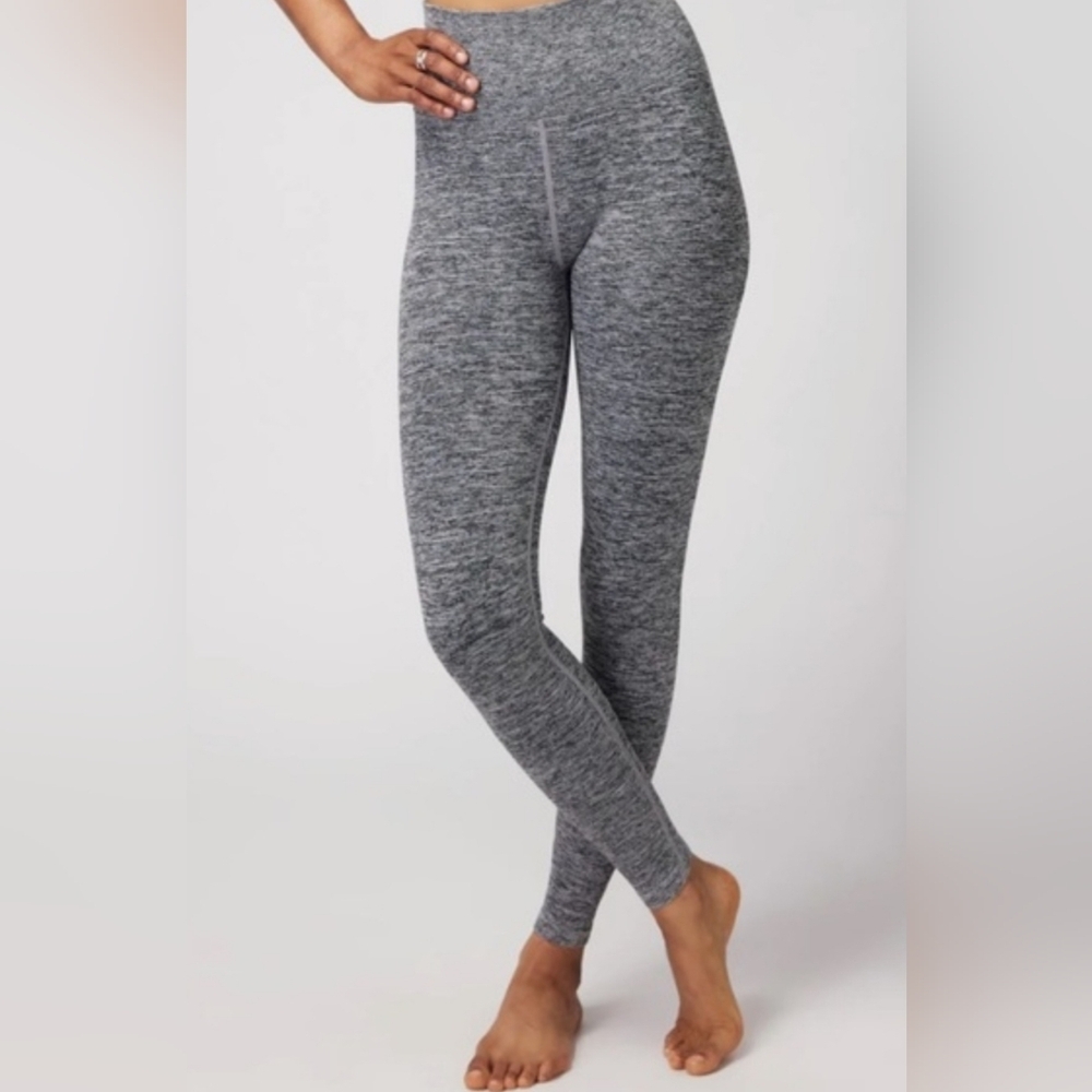 Spiritual Gangster Intent Tech 7/8 Length Leggings- In Heathered Gray